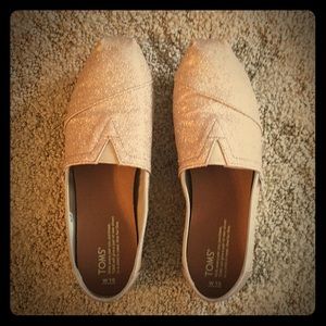 Rose gold toms